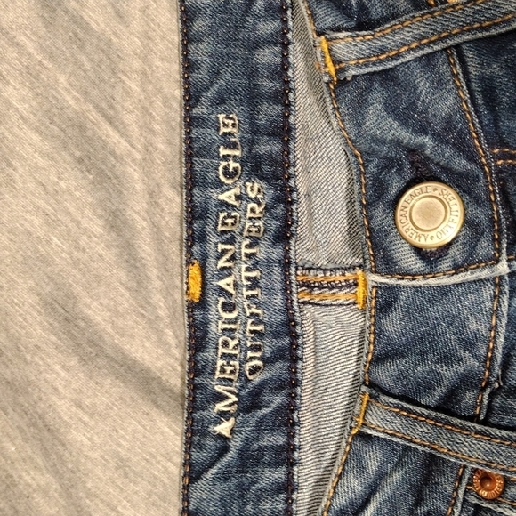 AMERICAN EAGLE OUTFITTERS SZ 10 STRETCH DENIM SHORTS - Picture 4 of 10